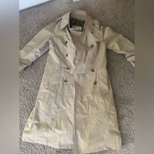 Women’s size S small London Fog tan weatherwear jacket made in USA trench coat